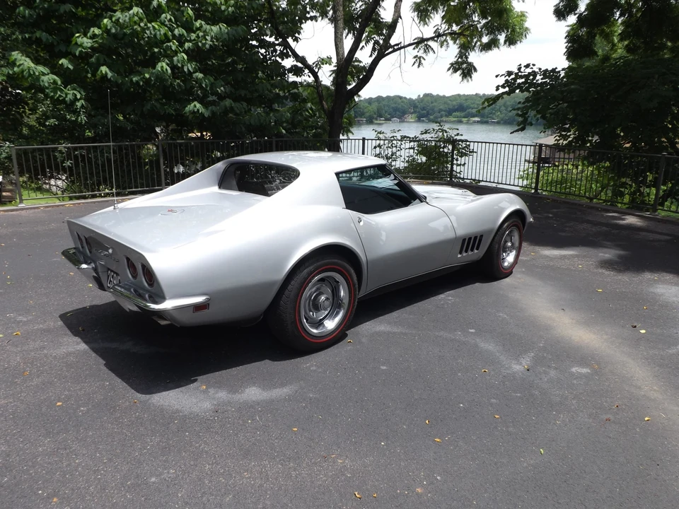 1968 Chevrolet Corvette C3 - Image 17 of 31