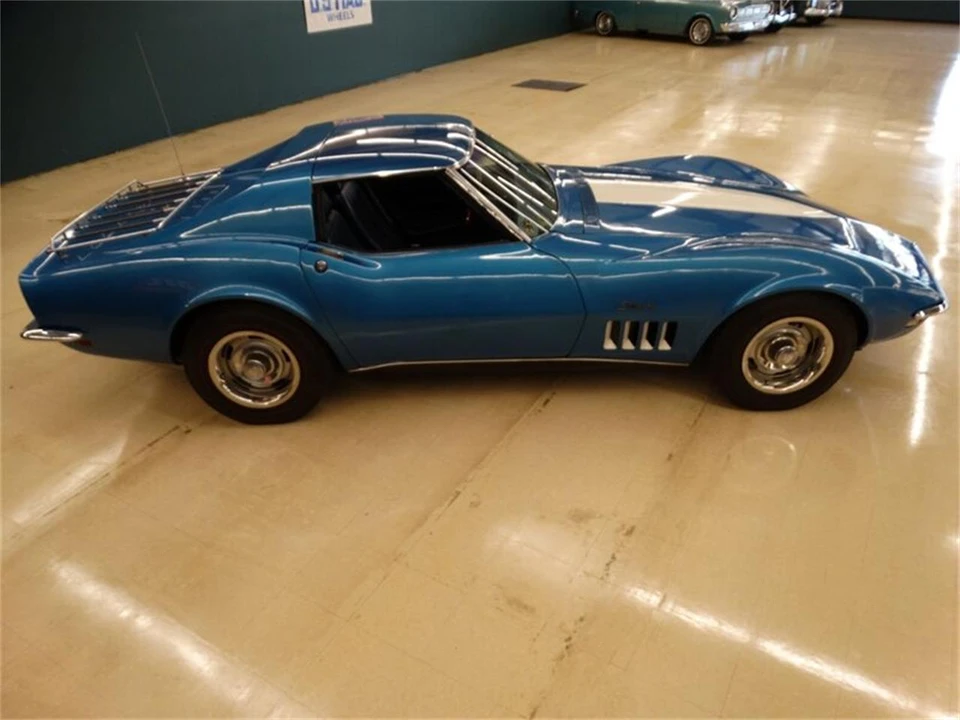 1968 Chevrolet Corvette C3 - Image 14 of 31