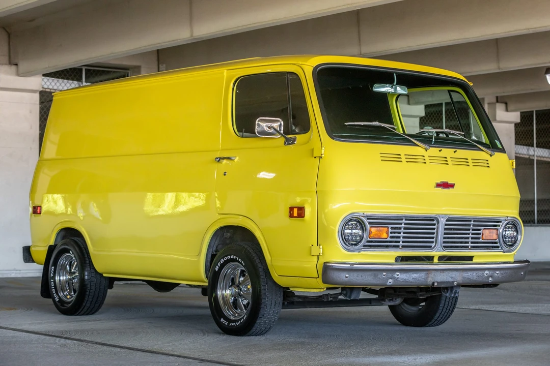 1968 Chevrolet G-Series Van - Image 10 of 31