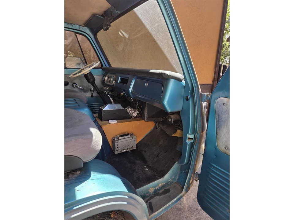 1968 Chevrolet G-Series Van - Image 10 of 18
