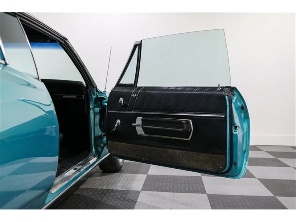 1968 Chevrolet Impala SS 4th Gen - Image 13 of 27