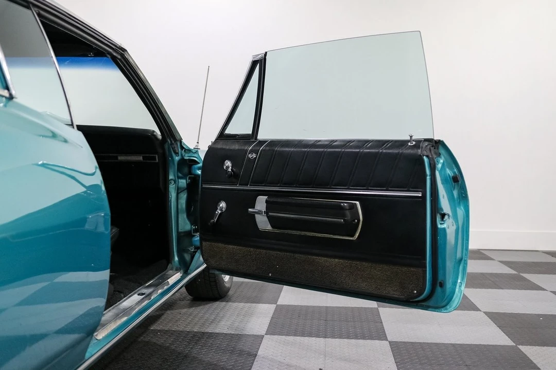 1968 Chevrolet - Image 13 of 27