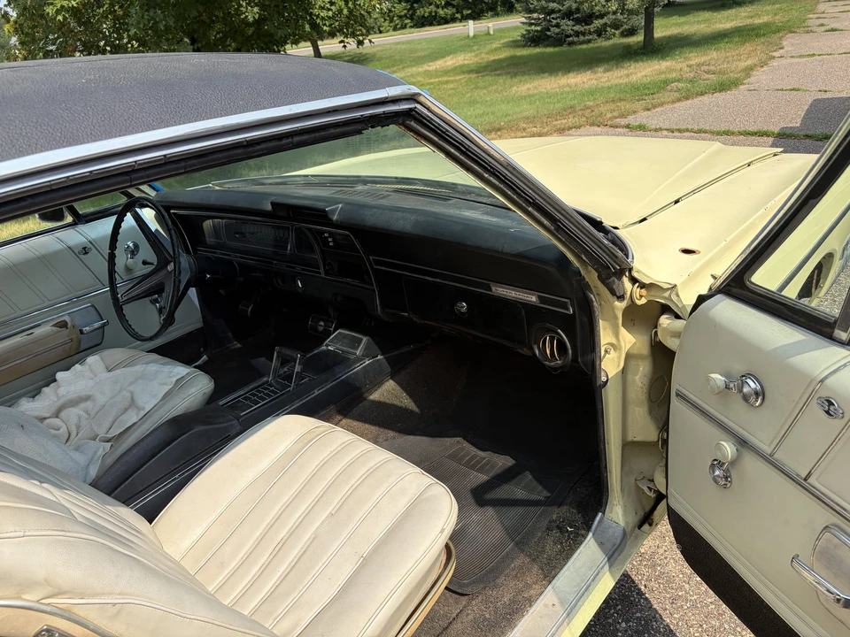 1968 Chevrolet Impala SS 4th Gen - Image 13 of 31