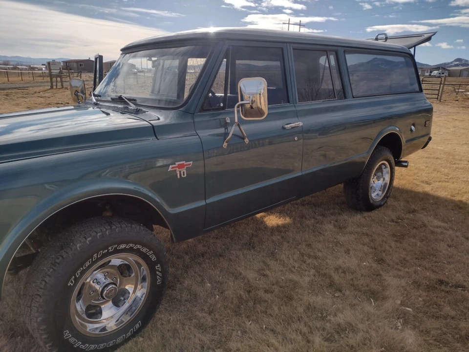 1968 Chevrolet Suburban 6th Gen - Image 18 of 31