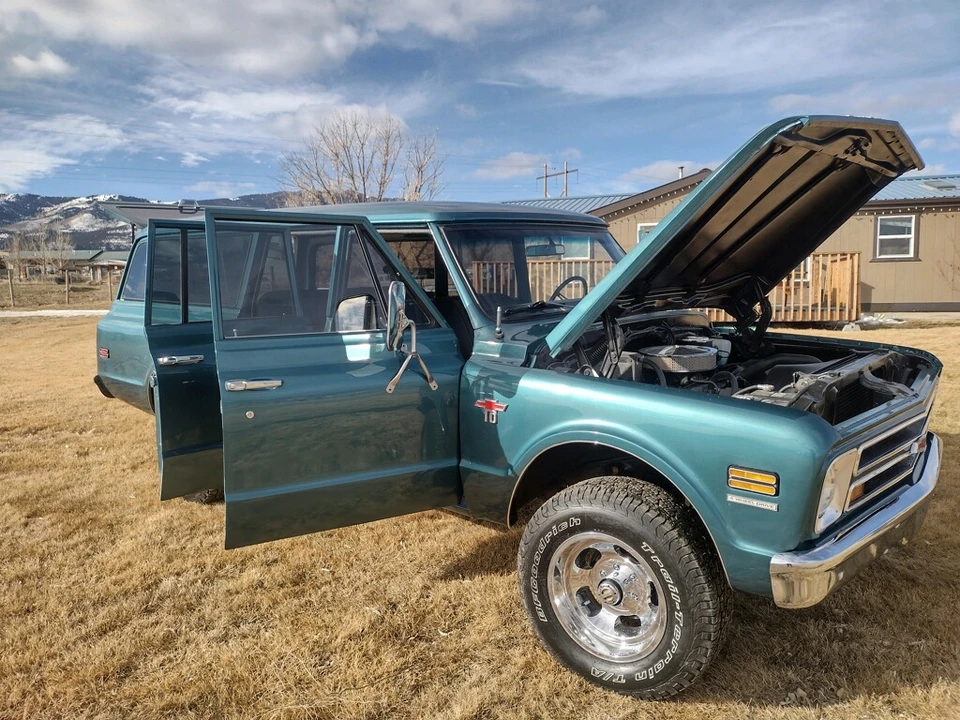 1968 Chevrolet Suburban 6th Gen - Image 22 of 31