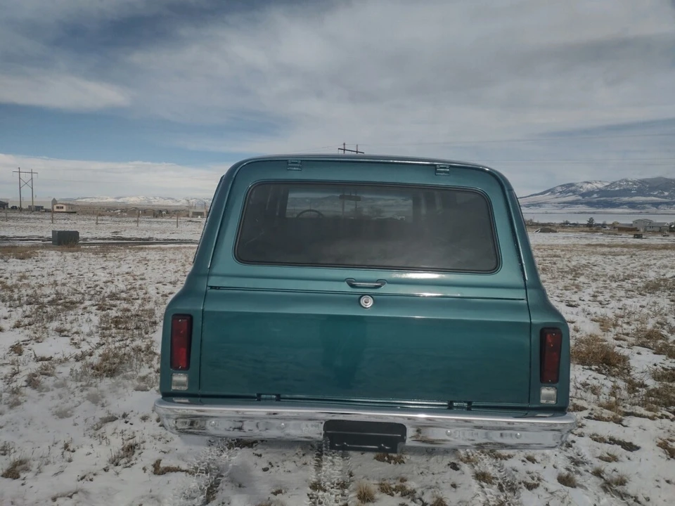 1968 Chevrolet Suburban 6th Gen - Image 12 of 31