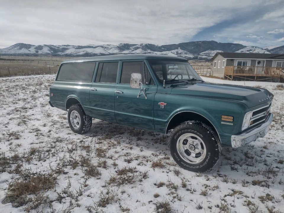 1968 Chevrolet Suburban 6th Gen - Image 9 of 31