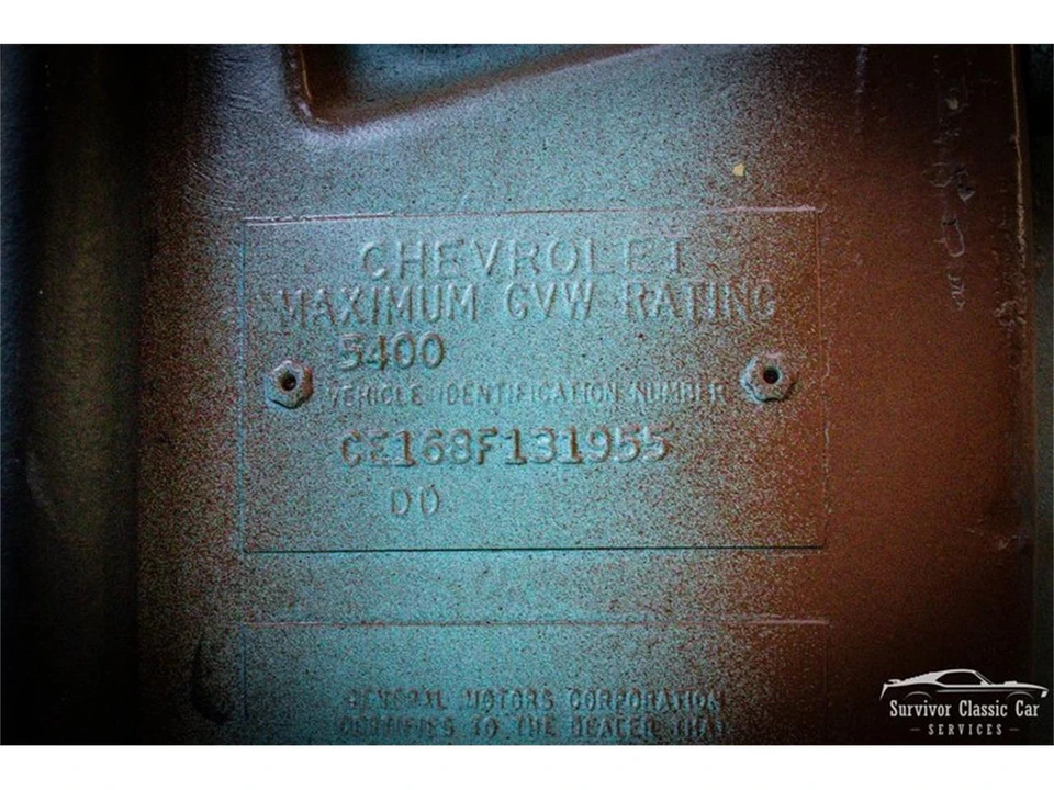 1968 Chevrolet Suburban 6th Gen - Image 20 of 31