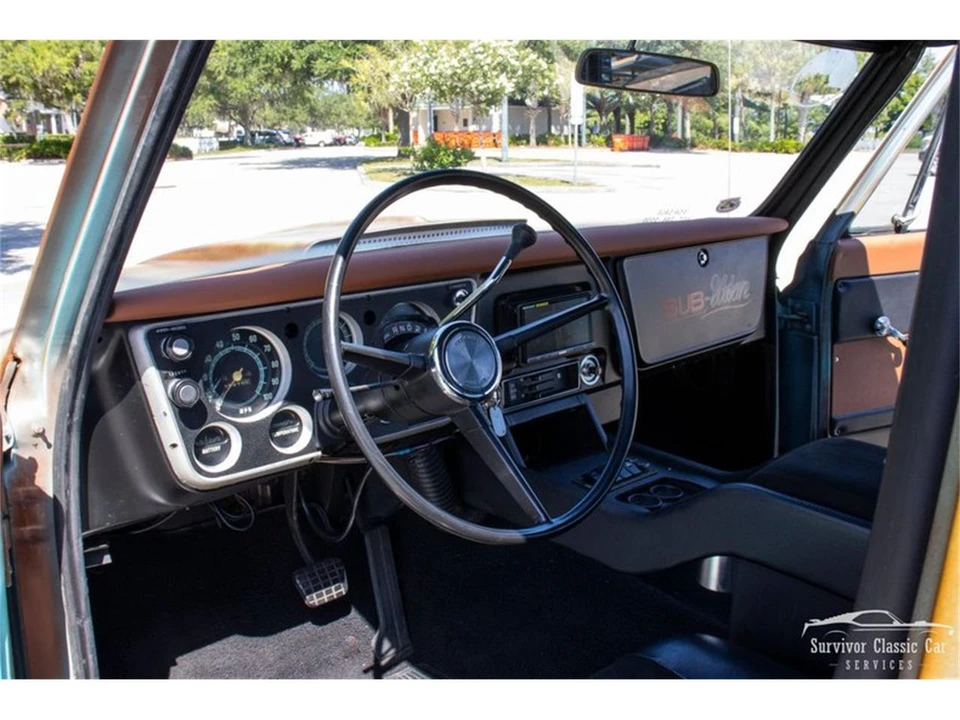 1968 Chevrolet Suburban 6th Gen - Image 8 of 31