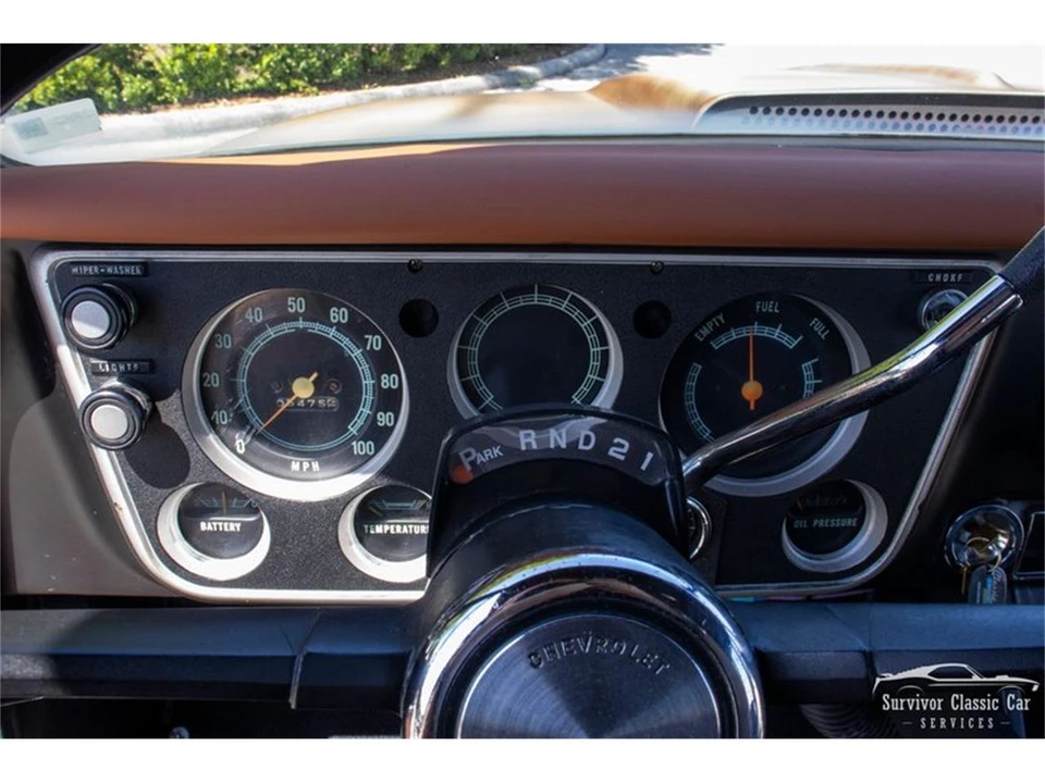 1968 Chevrolet Suburban 6th Gen - Image 9 of 31