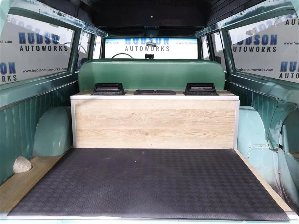 1968 Chevrolet Suburban 6th Gen - Image 31 of 31