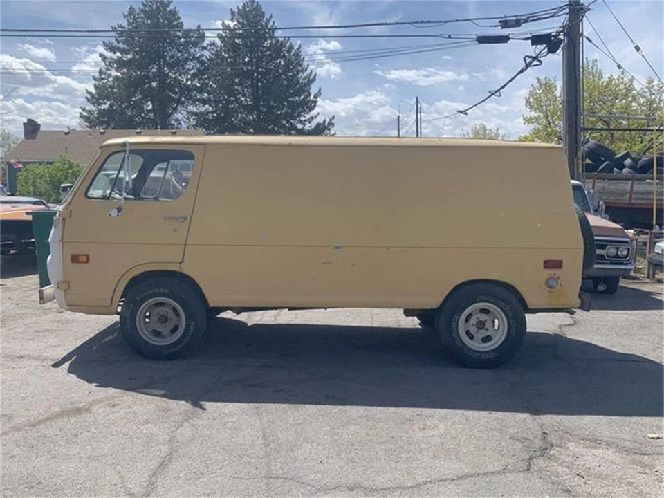1968 Chevrolet G-Series Van - Image 19 of 25