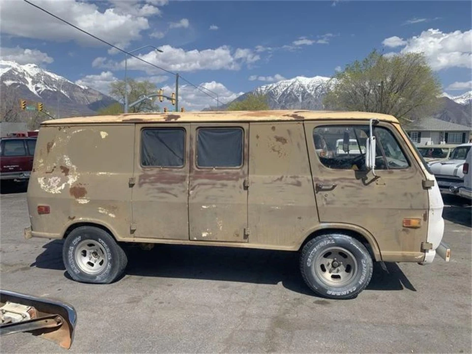 1968 Chevrolet G-Series Van - Image 23 of 25