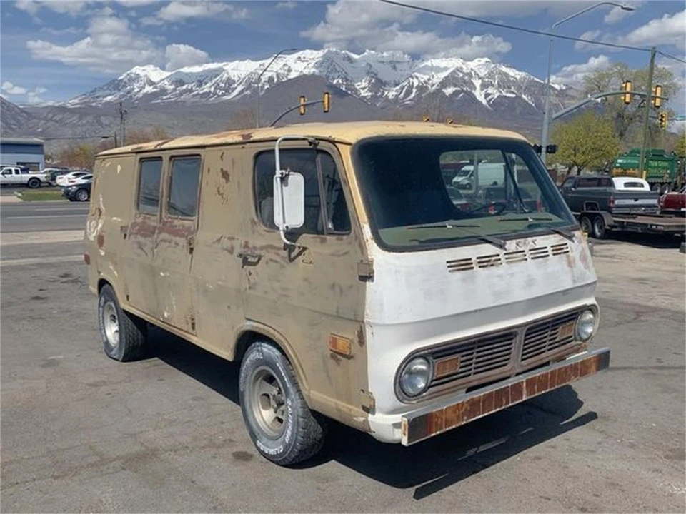 1968 Chevrolet G-Series Van - Image 24 of 25