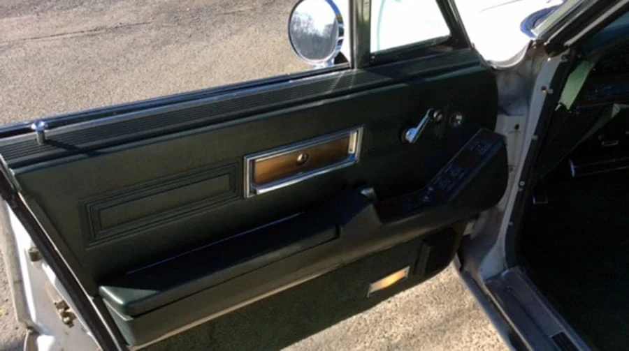 1968 Chrysler Imperial 3rd Gen - Image 6 of 9