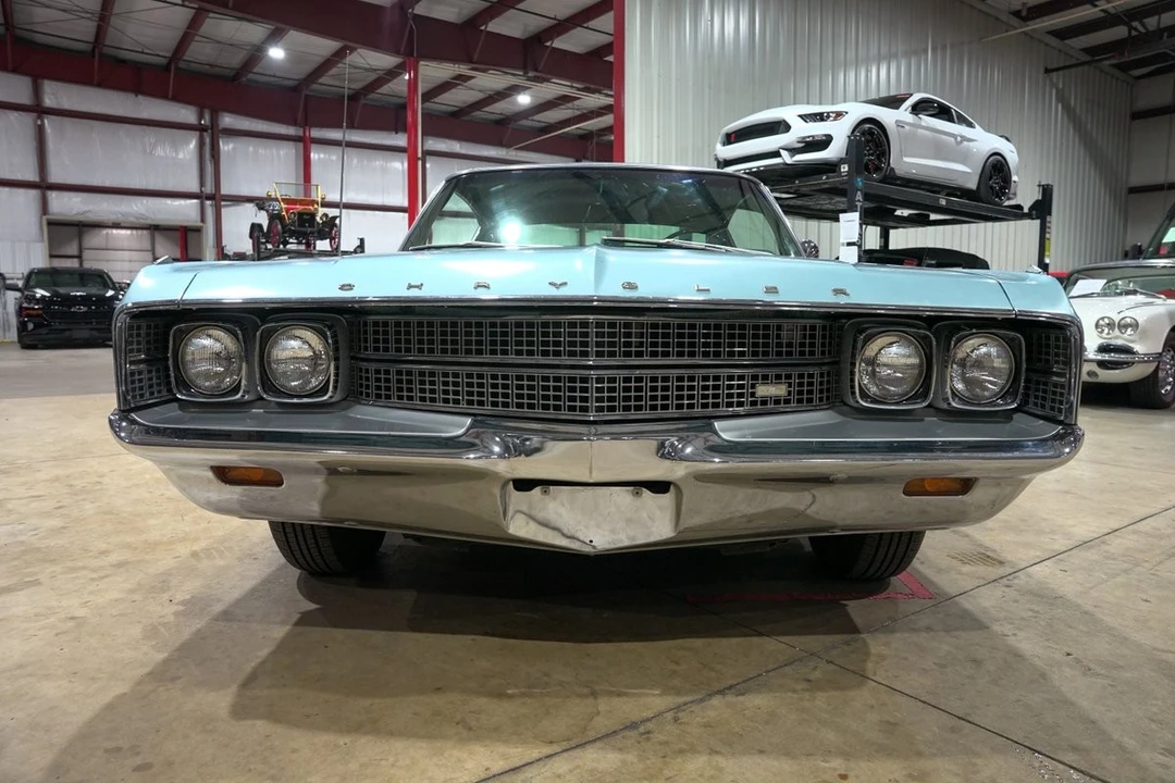 1968 Chrysler New Yorker - Image 13 of 21