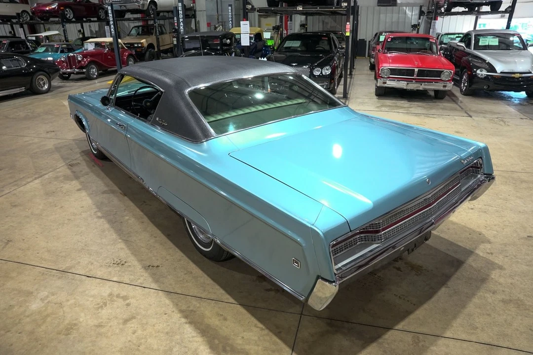 1968 Chrysler New Yorker - Image 16 of 21