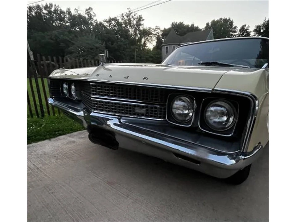 1968 Chrysler New Yorker - Image 2 of 19