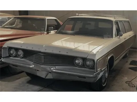 1968 Chrysler New Yorker Town & Country Wagon