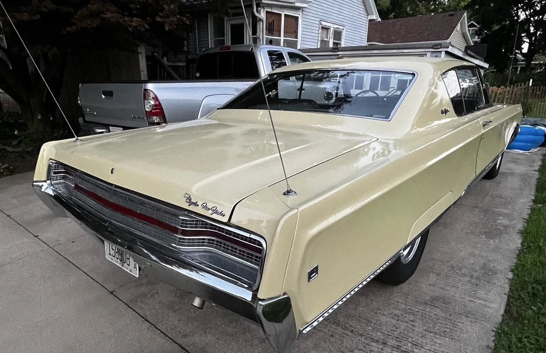 1968 Chrysler New Yorker - Image 3 of 15