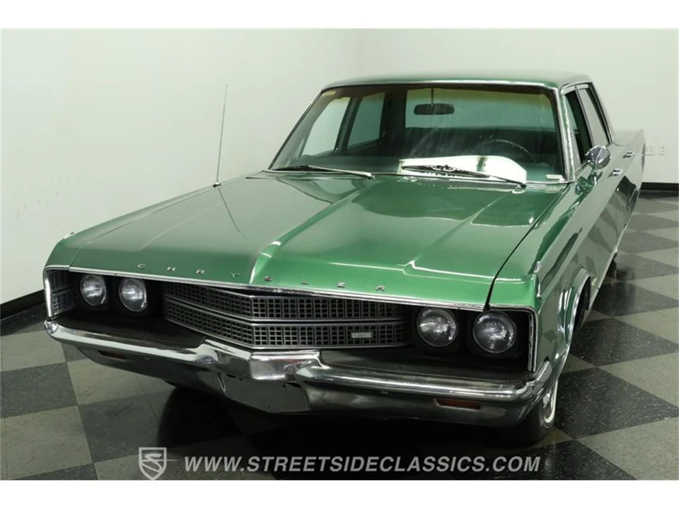 1968 Chrysler New Yorker - Image 17 of 31