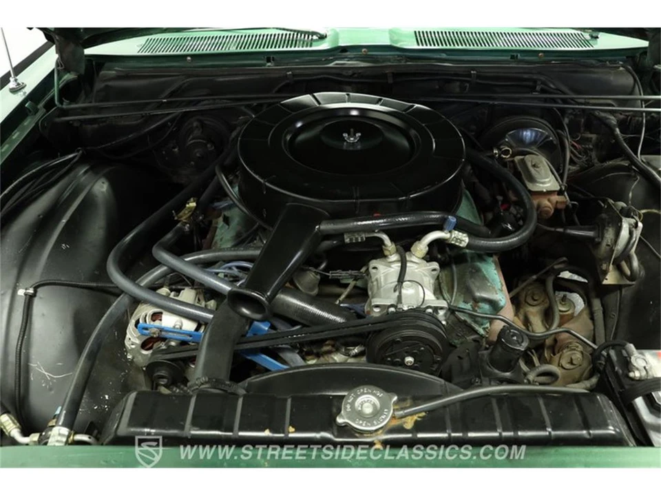 1968 Chrysler New Yorker - Image 3 of 31