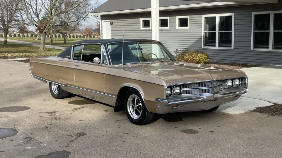1968 Chrysler New Yorker - Image 6 of 29