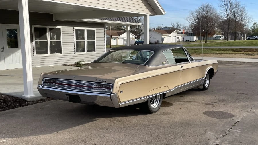 1968 Chrysler New Yorker - Image 3 of 29