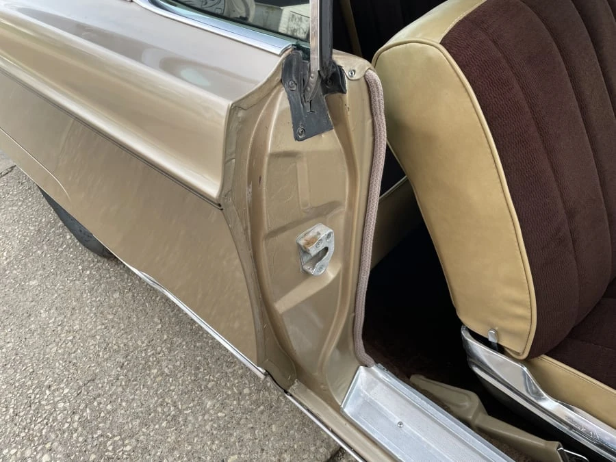 1968 Chrysler New Yorker - Image 21 of 29