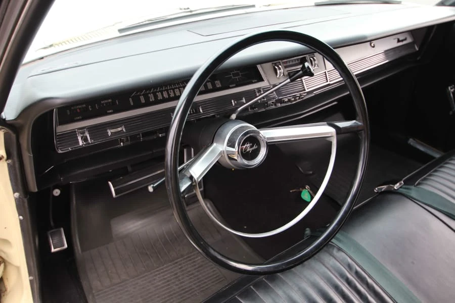 1968 Chrysler Newport - Image 8 of 31