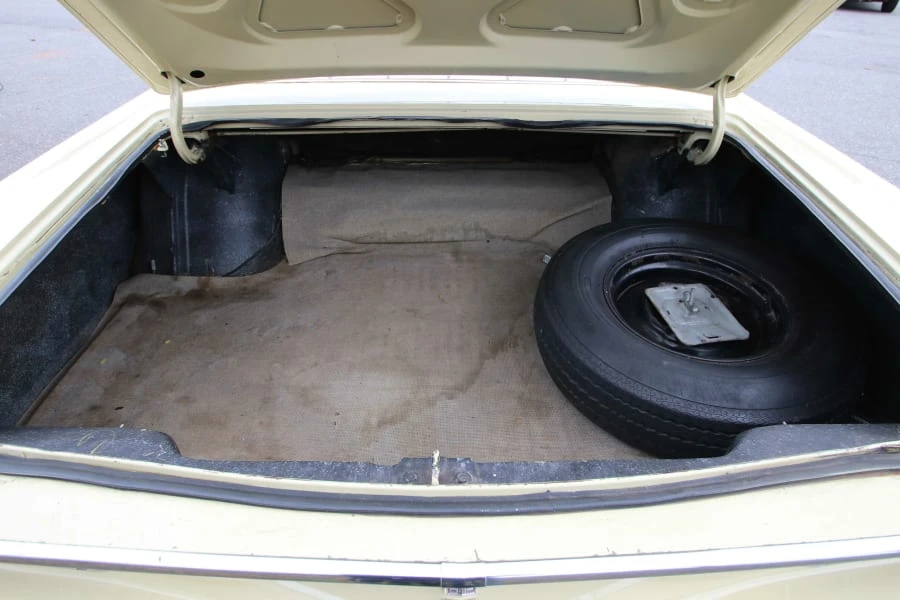 1968 Chrysler Newport - Image 17 of 31