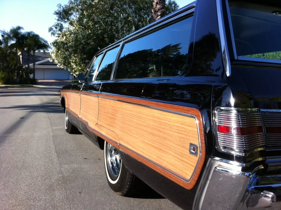 1968 Chrysler Town & Country - Image 4 of 4