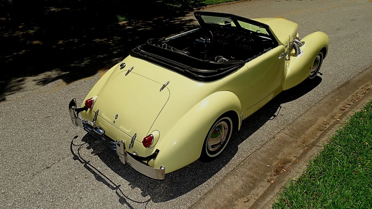 1968 Cord - Image 9 of 24
