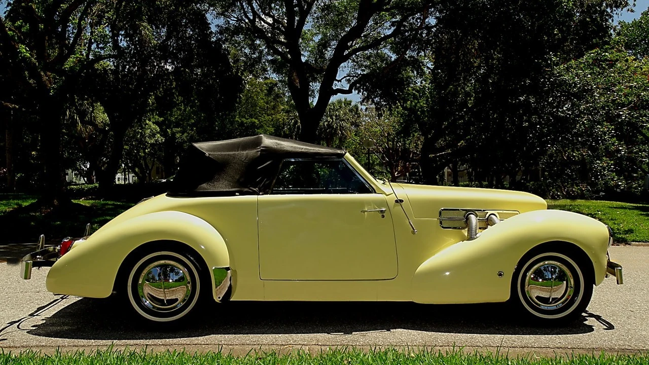 1968 Cord - Image 3 of 24
