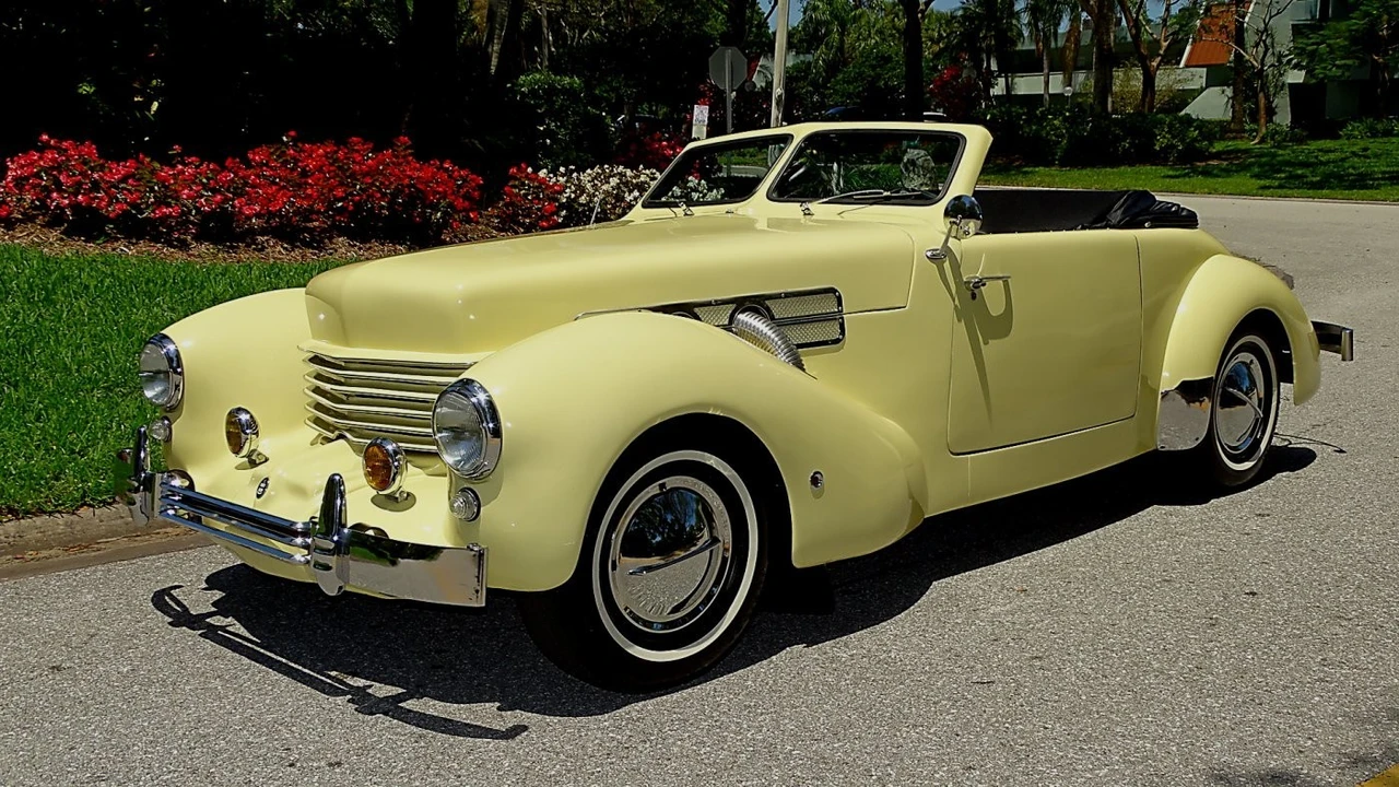 1968 Cord - Image 6 of 24