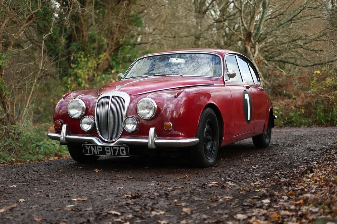 1968 Daimler - Image 14 of 30