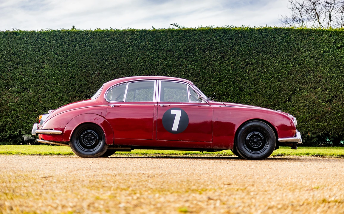 1968 Daimler - Image 3 of 30