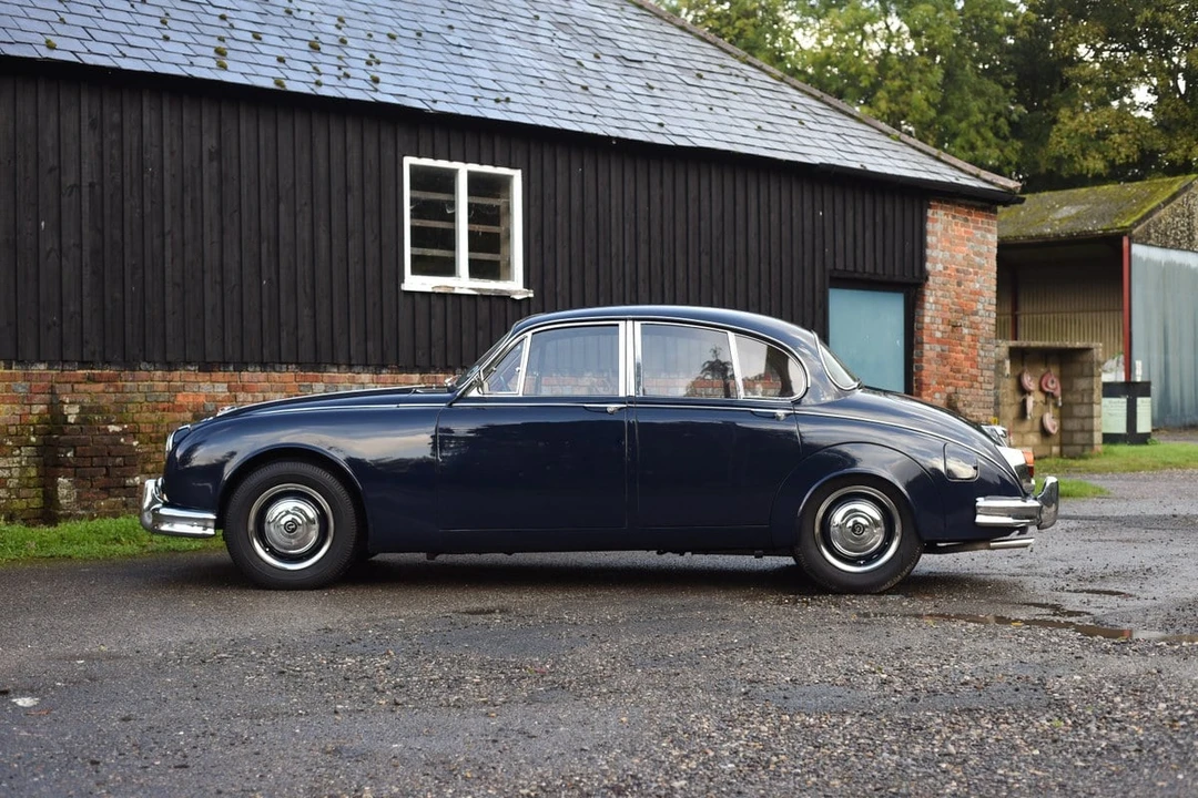 1968 Daimler - Image 11 of 30