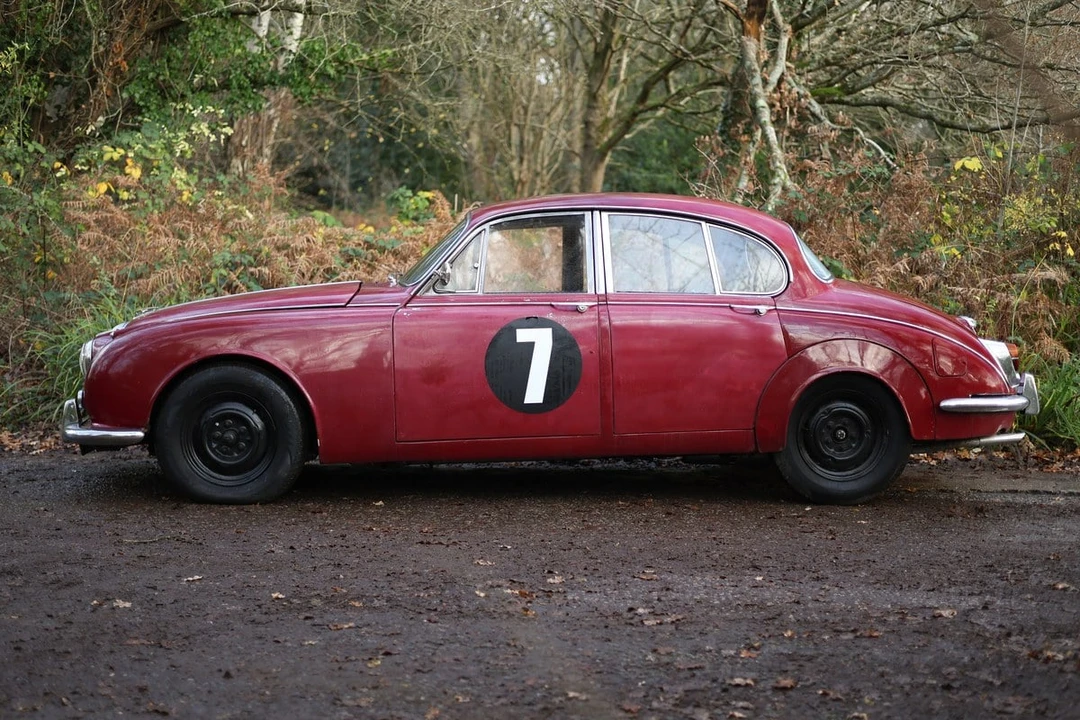 1968 Daimler - Image 10 of 30