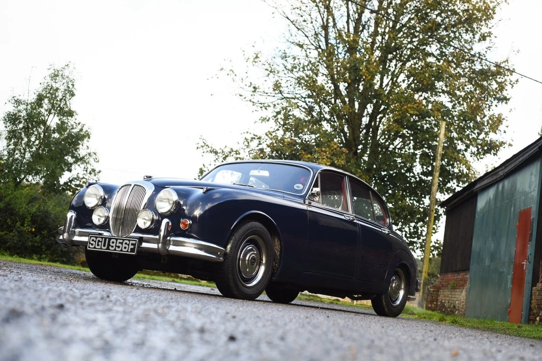 1968 Daimler - Image 9 of 30