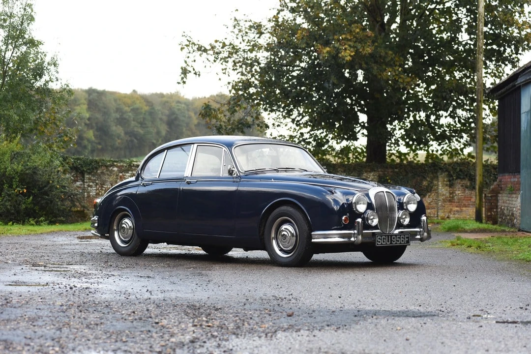 1968 Daimler - Image 2 of 30