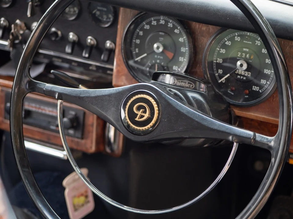 1968 Daimler - Image 23 of 30