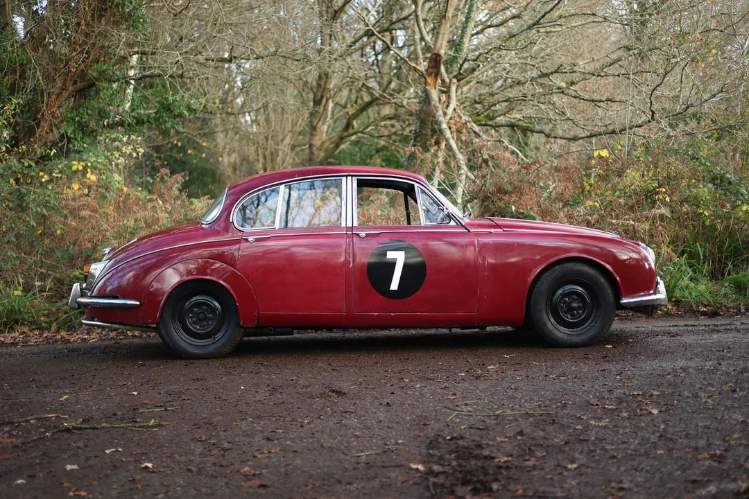 1968 Daimler - Image 16 of 30