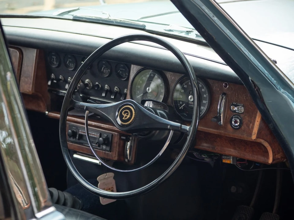 1968 Daimler - Image 22 of 30