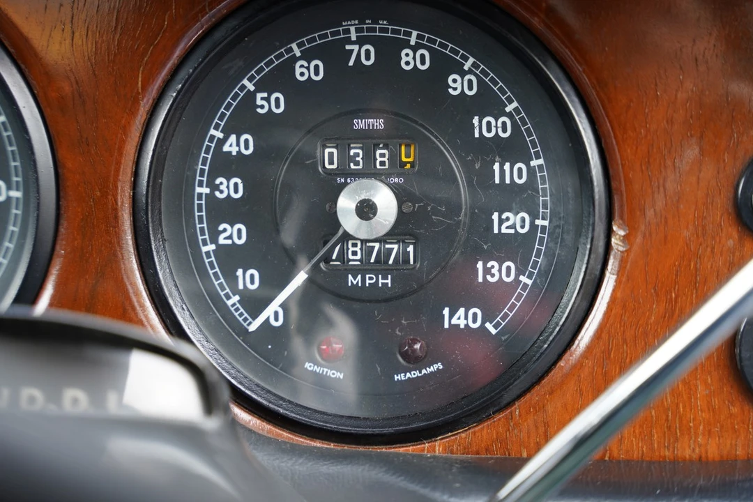 1960 Daimler - Image 17 of 30