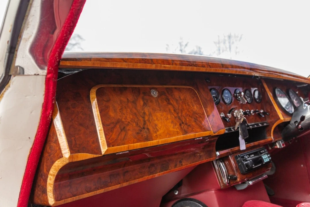 1968 Daimler - Image 23 of 30