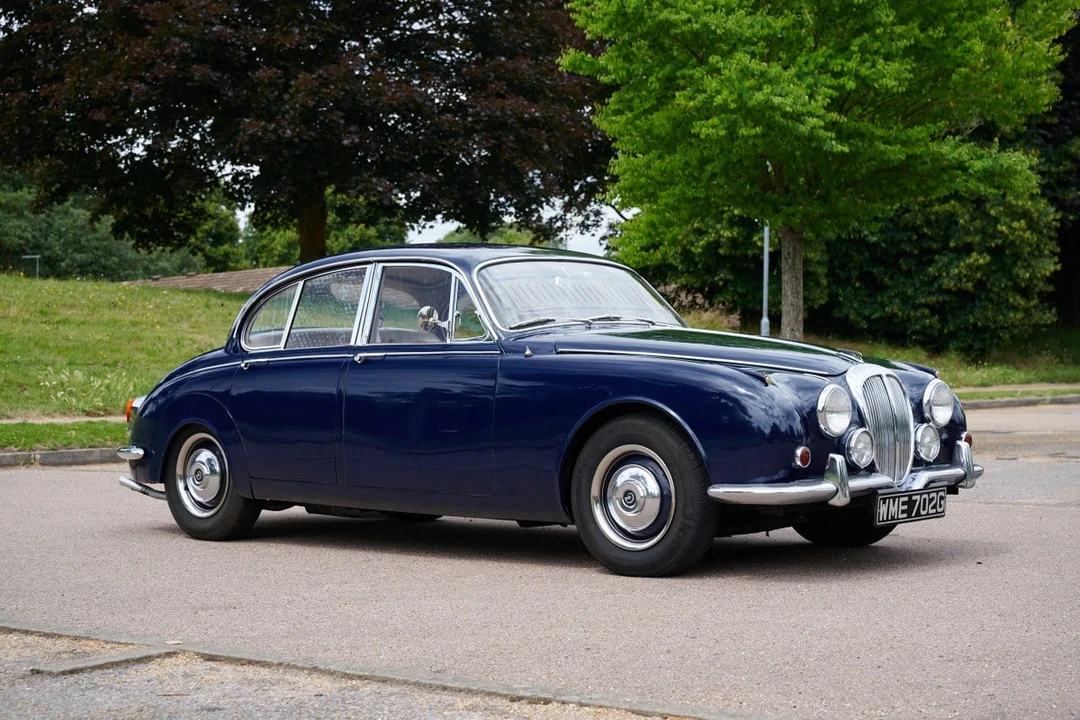 1968 Daimler - Image 13 of 30