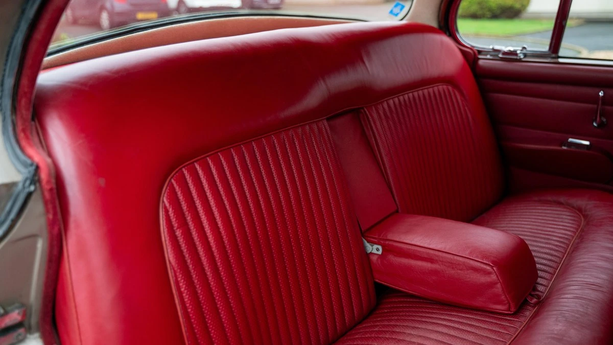 1968 Daimler - Image 23 of 30