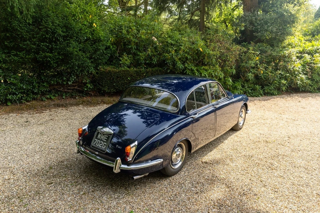 1968 Daimler - Image 18 of 30