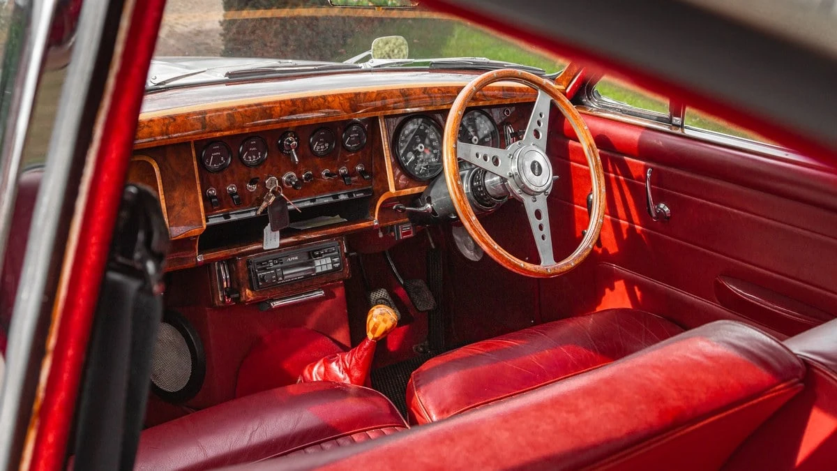 1968 Daimler - Image 24 of 30